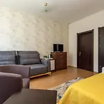 Pasaulio Krastas Affittacamere *